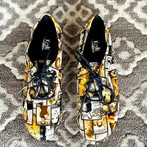 Kalli Women’s Pop Art Graphic Fashion Magazine Lace Up Women’s Sneakers